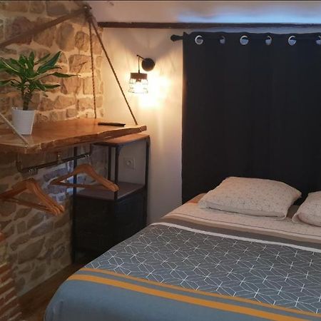 Atypical Flat Apartment Charleville-Mezieres Bagian luar foto