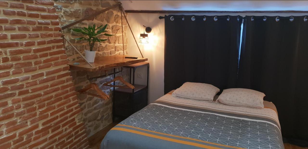 Atypical Flat Apartment Charleville-Mezieres Bagian luar foto